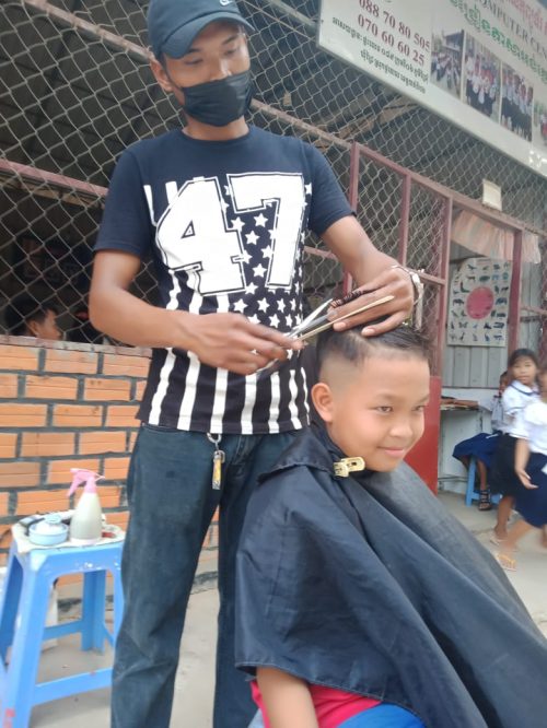 46 Taglio capelli